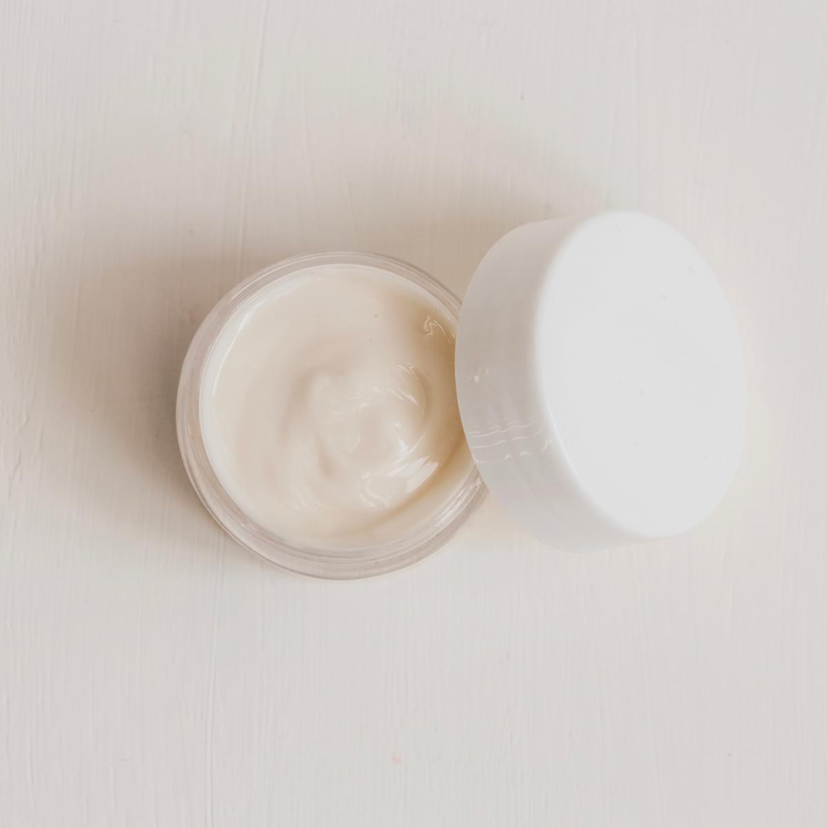 We provide high-quality OEM services, tailored to customer needs, ensuring that every product meets excellent standards. professional OEM service Our professional field "Professional OEM・Smart Manufacturing・Global Market" "Technology Leadership × High-end Formulation × Excellent Quality" "Scientific Research Driven Innovation, Helping Brand Growth" We provide high-quality OEM services, tailored to customer needs, ensuring that every product meets excellent standards. professional OEM service Our professional field "Professional OEM・Smart Manufacturing・Global Market" "Technology Leadership × High-end Formulation × Excellent Quality" "Scientific Research Driven Innovation, Helping Brand Growth"