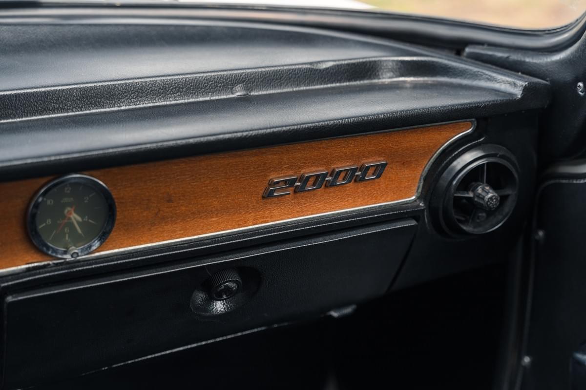 Alfa Romeo Giulia GT 2000 Veloce Bertone - 1972