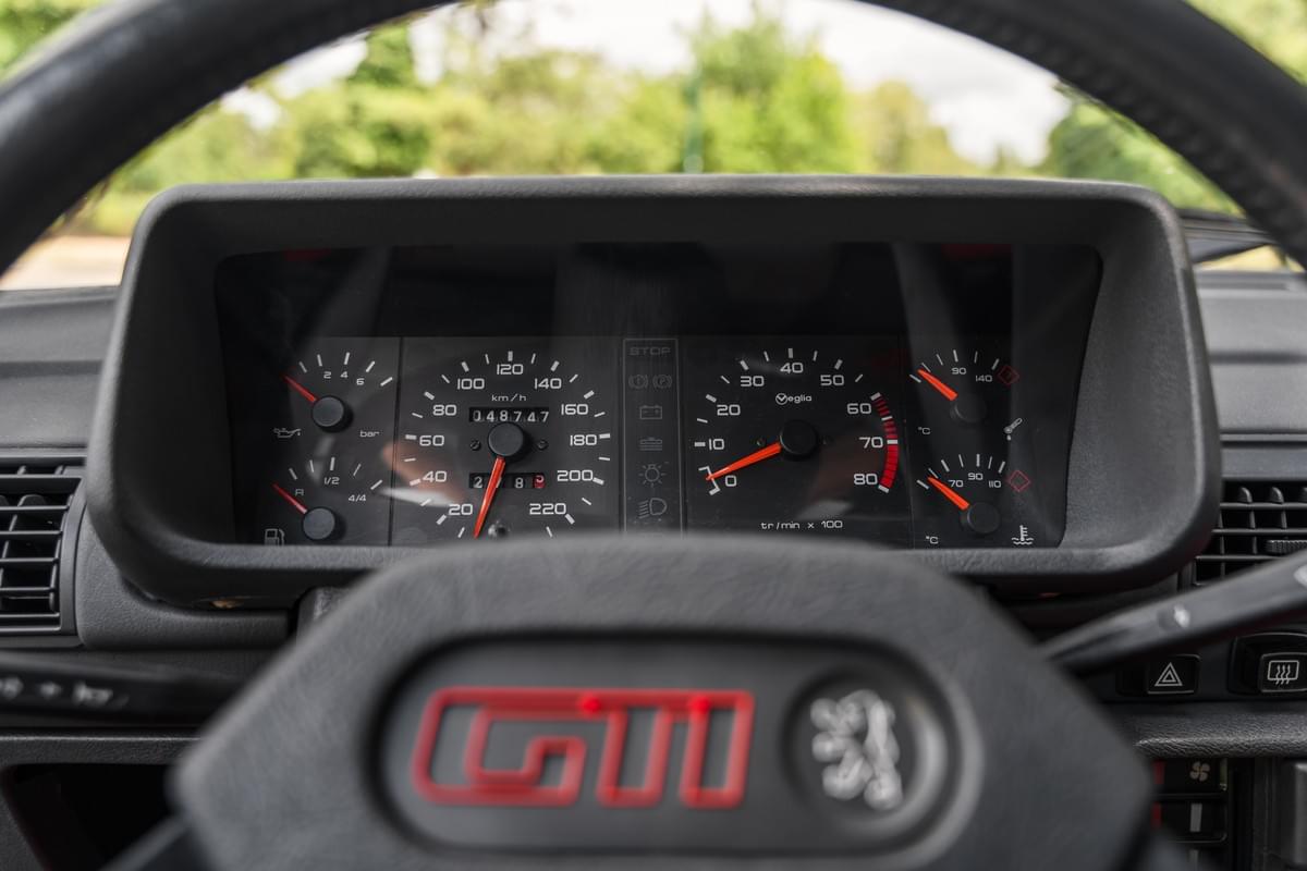 Peugeot 205 GTI 1,6i 115cv - 1987