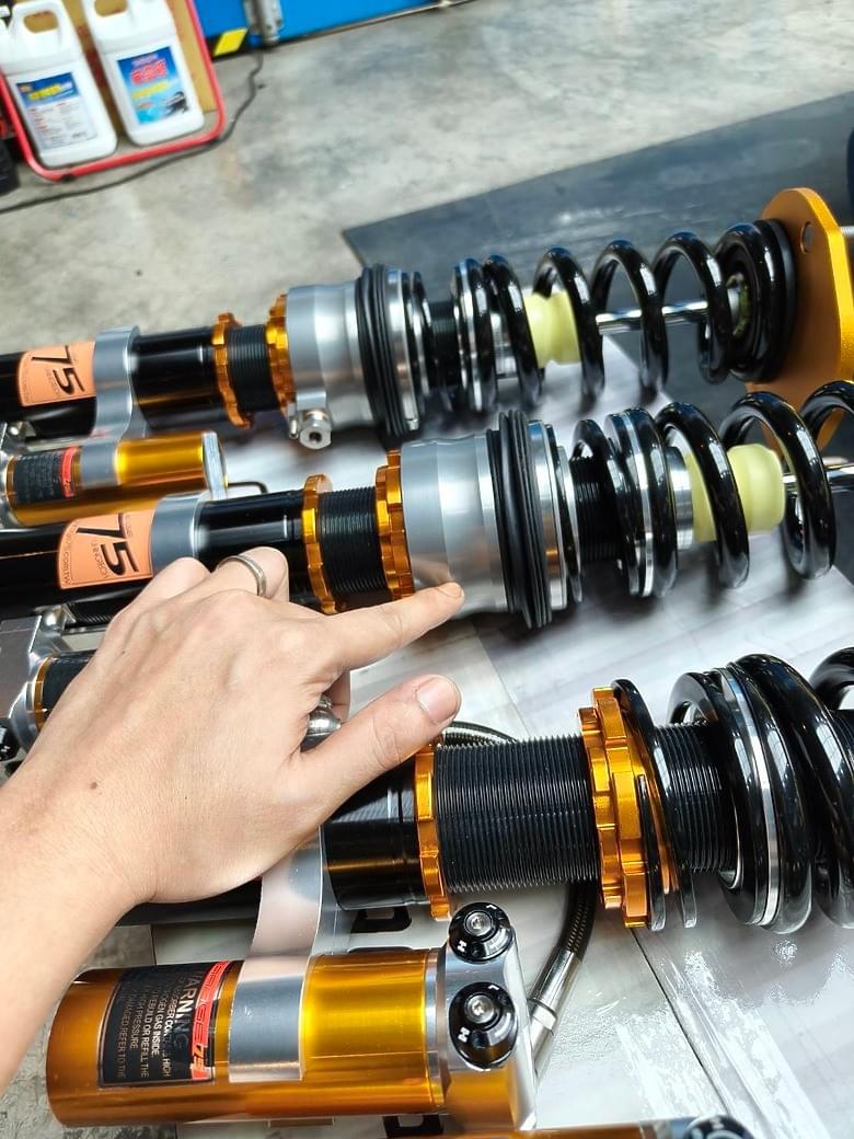 避震器、高低速、可調避震、garage75、3way、4way、、改裝避震器心得、ohlins、ttx、魚眼鐵套、改裝心得、卡鉗散熱、陶煞心得、porsche、gt3、大馬力、今川車業、gimo國際、GARAGE75、XYZ避震 避震器、高低速、可調避震、garage75、3way、4way、、改裝避震器心得、ohlins、ttx、魚眼鐵套、改裝心得、卡鉗散熱、陶煞心得、porsche、gt3、大馬力、今川車業、gimo國際、GARAGE75、XYZ避震