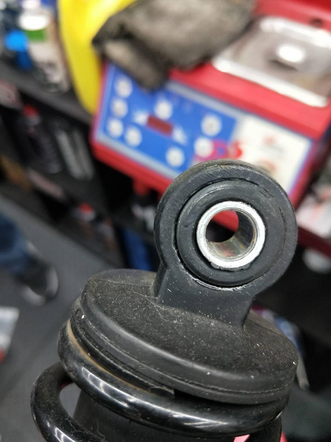避震器,改裝,前叉,內管,穩定性,麻車,狗骨頭,引擎吊架,優力膠,橡膠,襯套,硬化,今川,勁戰,BWS,彪琥,G5,G6,雷霆,三角台,高雄機車改裝,三民區機車改裝,機車保養,機車維修,推薦 避震器,改裝,前叉,內管,穩定性,麻車,狗骨頭,引擎吊架,優力膠,橡膠,襯套,硬化,今川,勁戰,BWS,彪琥,G5,G6,雷霆,三角台,高雄機車改裝,三民區機車改裝,機車保養,機車維修,推薦
