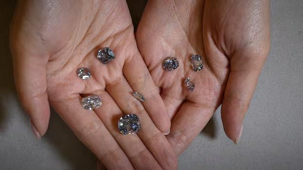 Hundreds of people are being laid off at a diamond mine in the Northwest Territories as production halts, signaling a shifting industry. Lab-grown diamonds are surging in popularity, offering a similar sparkle for a fraction of the price. Hundreds of people are being laid off at a diamond mine in the Northwest Territories as production halts, signaling a shifting industry. Lab-grown diamonds are surging in popularity, offering a similar sparkle for a fraction of the price.