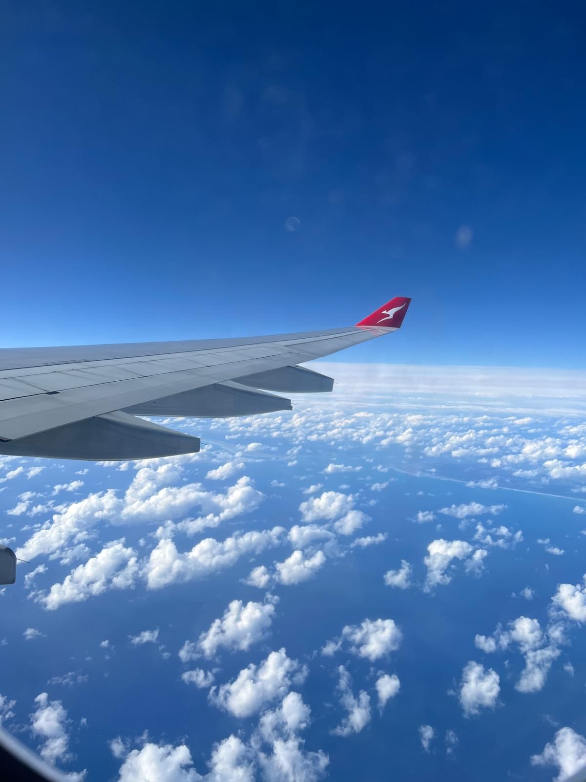 一步步完成,順利取得澳洲打工度假簽證後啟程。 一步步完成,順利取得澳洲打工度假簽證後啟程。