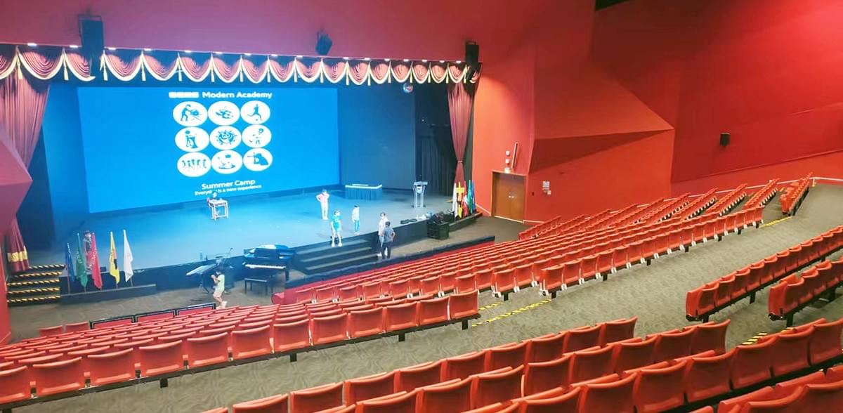 High Definition Auditorium LED Display High Definition Auditorium LED Display
