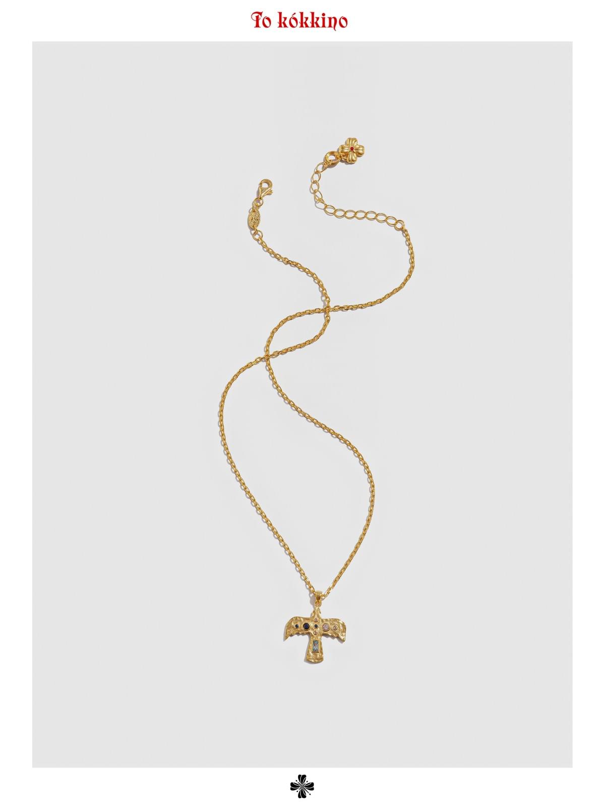 tokokkino 'Tame Ambition' Golden Pin Lion Pendant Short Necklace