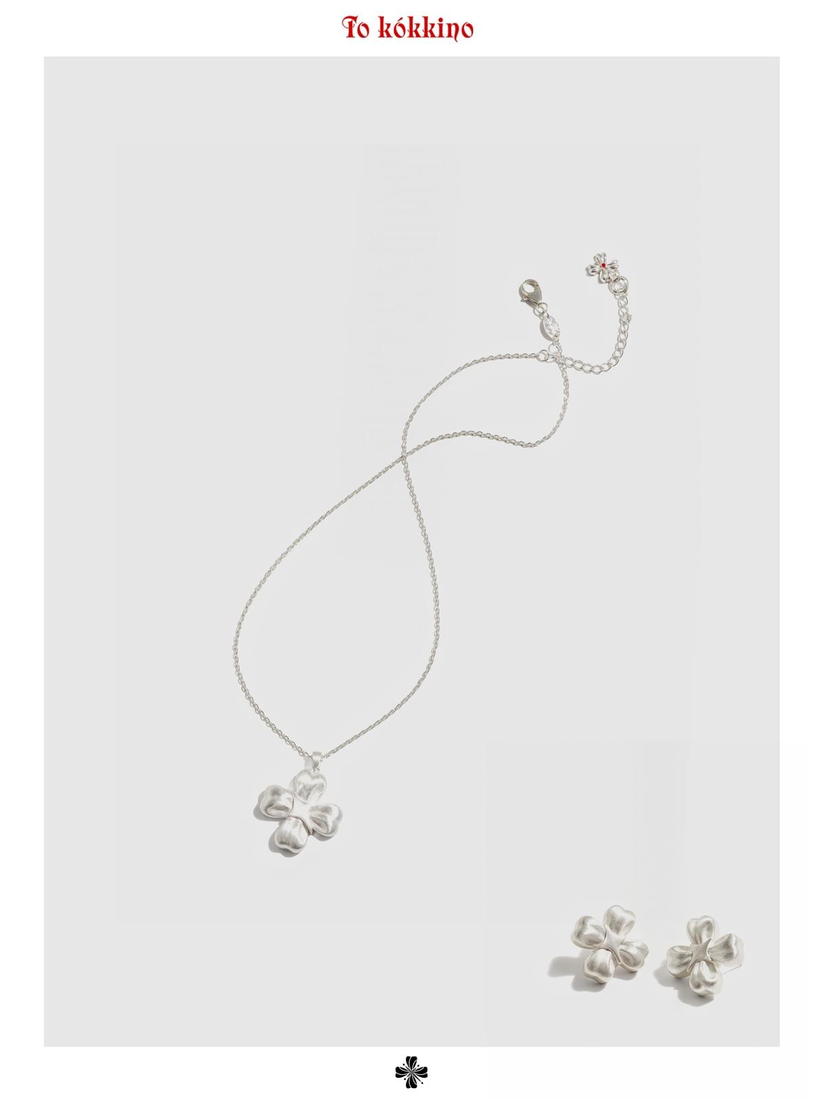 tokokkino 'Shape of the Wind' Bowtie Flower Polished Accessory Set