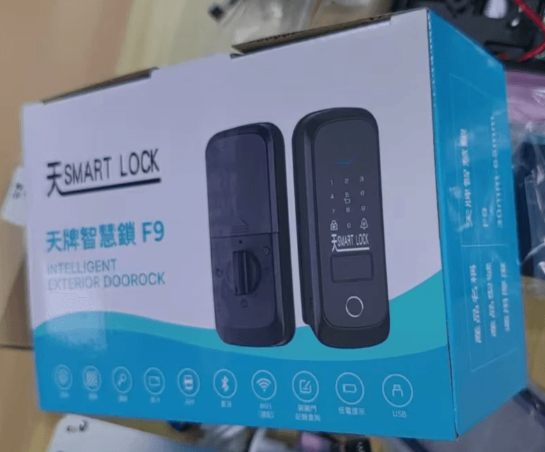 Through mobile application, you can anytime anywhere control locks, view access records, enhance home security feeling. remote control Our product Electronic lock product introduction display Through mobile application, you can anytime anywhere control locks, view access records, enhance home security feeling. remote control Our product Electronic lock product introduction display