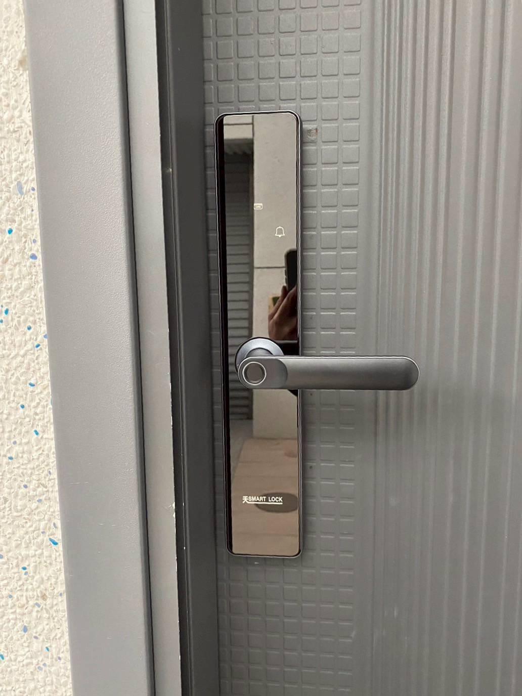 Our electronic lock supports multiple unlocking methods, including password, fingerprint, and mobile APP, ensuring you can easily enter anytime and anywhere. smart unlock Our product Electronic lock product introduction display Our electronic lock supports multiple unlocking methods, including password, fingerprint, and mobile APP, ensuring you can easily enter anytime and anywhere. smart unlock Our product Electronic lock product introduction display