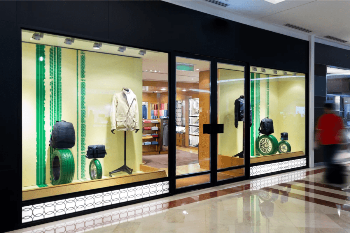 Example of Shopfront Window Cleaning in Mandurah Example of Shopfront Window Cleaning in Mandurah