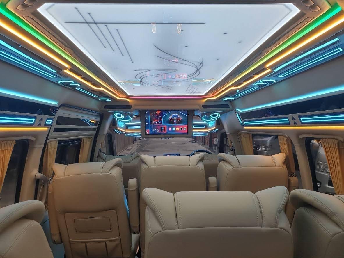 Phuket Minivan Transfer