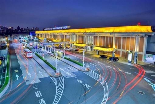 桃園機場 松山機場 機送出國旅旅行包車服務 機場出國訂車松山機場 包車旅遊 桃園機場 松山機場 機送出國旅旅行包車服務 機場出國訂車松山機場 包車旅遊