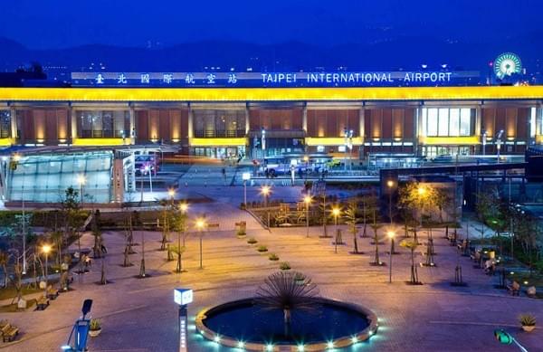 司機接送出國旅遊線上訂票桃園機場 預定車輛合法租賃車 機場R牌車 包車旅遊司機接送 司機接送出國旅遊線上訂票桃園機場 預定車輛合法租賃車 機場R牌車 包車旅遊司機接送