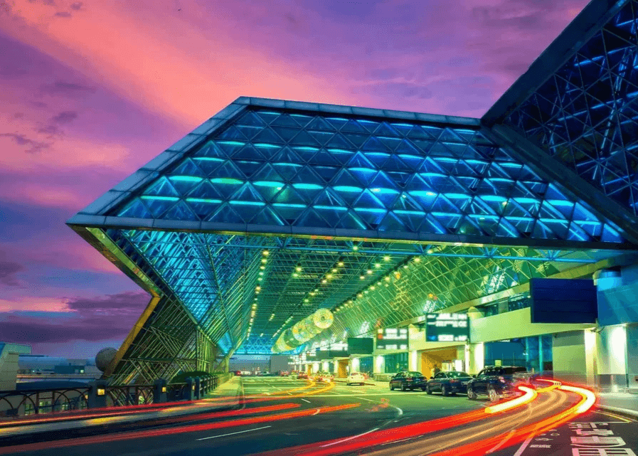 桃園機場 松山機場 機送出國旅旅行包車服務 機場出國訂車 桃園機場 松山機場 機送出國旅旅行包車服務 機場出國訂車