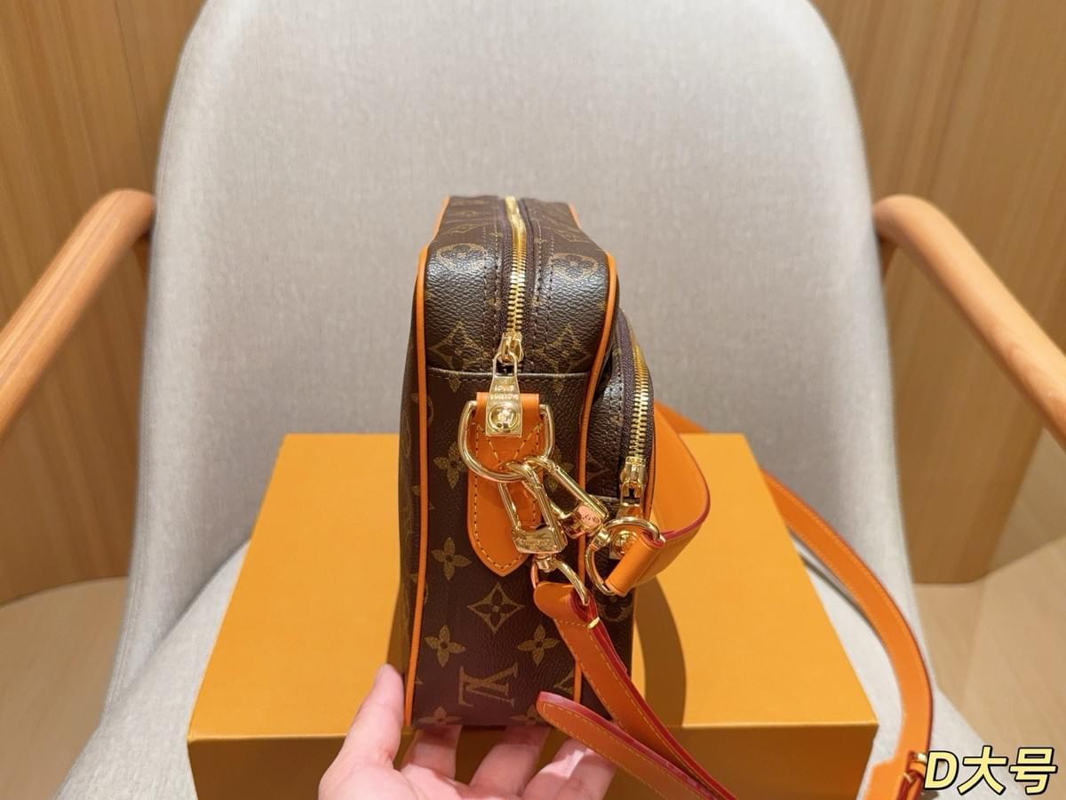 Messenger Bag