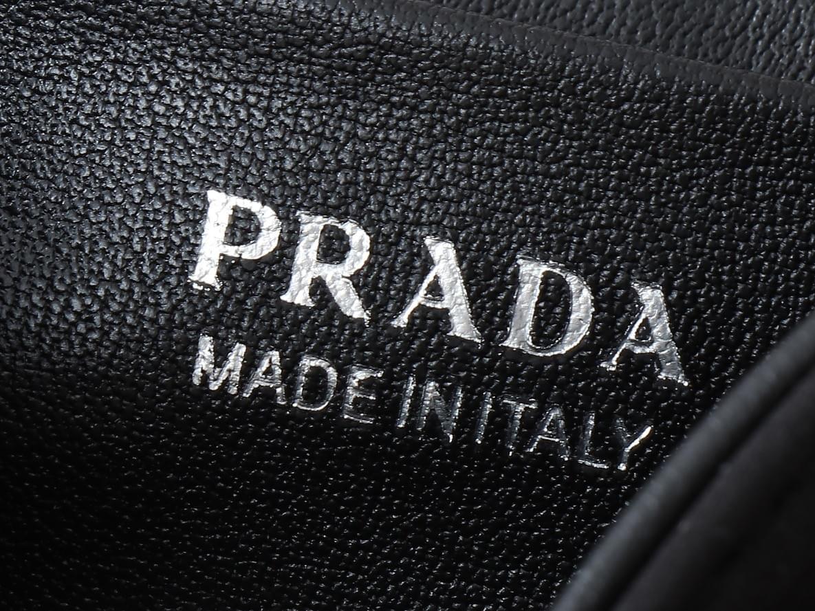 Discover our range of exquisite mechanical watches, combining craftsmanship and elegance for the discerning collector. Luxury Timepieces What We Offer 售賣奢侈高端名牌包以及名牌高級機械手錶 Discover our range of exquisite mechanical watches, combining craftsmanship and elegance for the discerning collector. Luxury Timepieces What We Offer 售賣奢侈高端名牌包以及名牌高級機械手錶