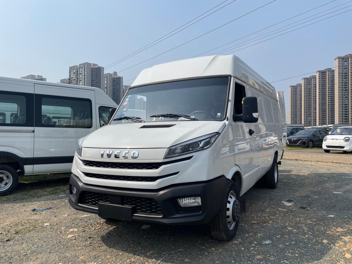 Iveco V40