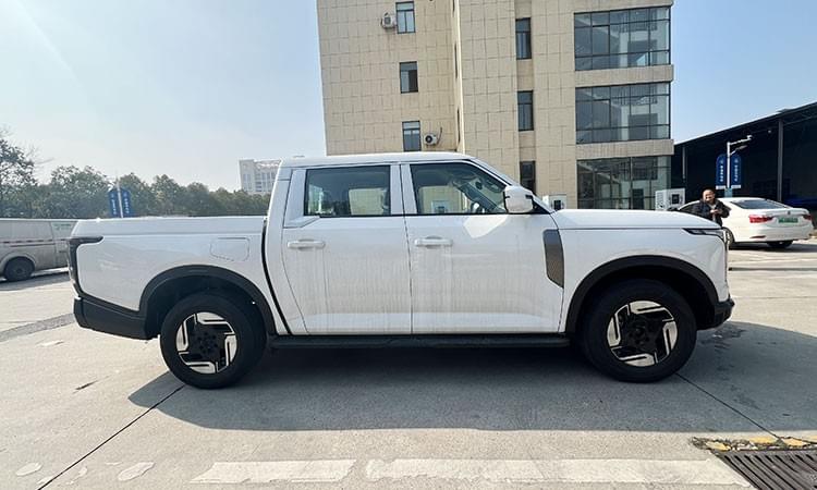 Nissan PHEV Z9