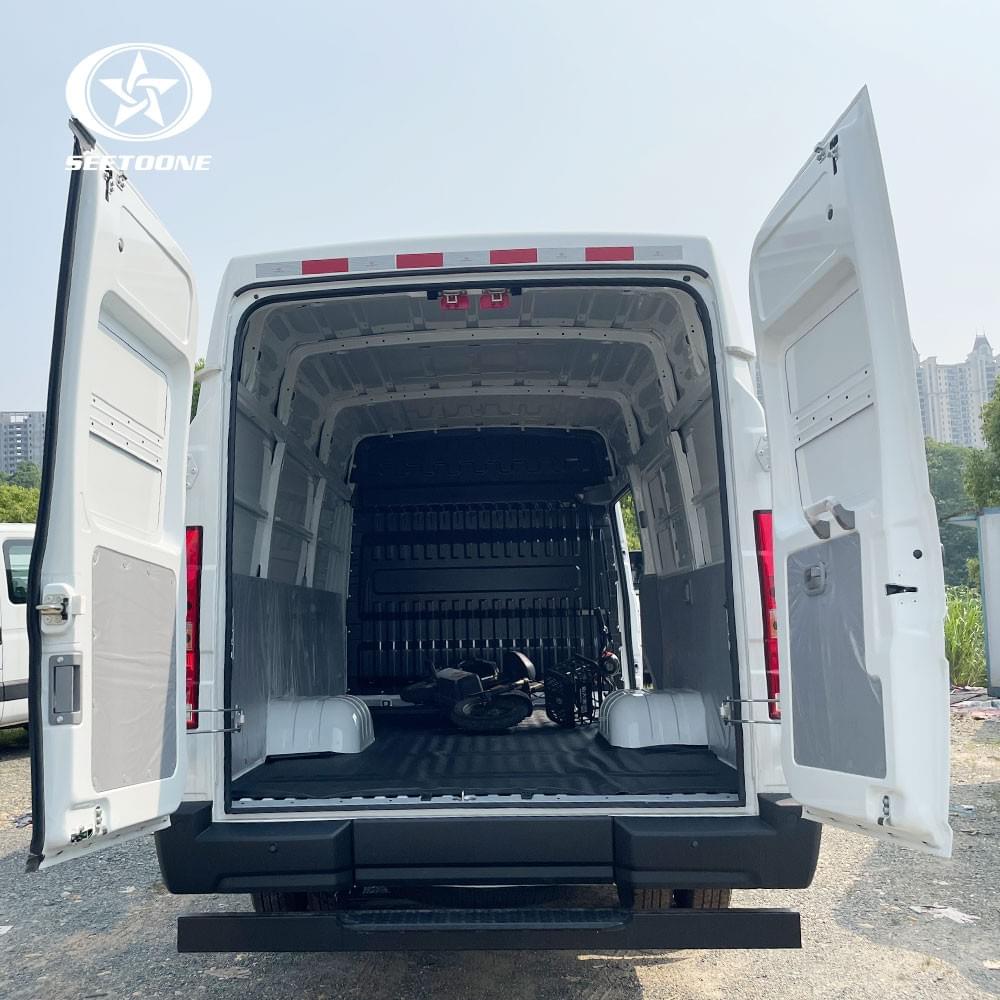 Iveco V40 Van Transporter