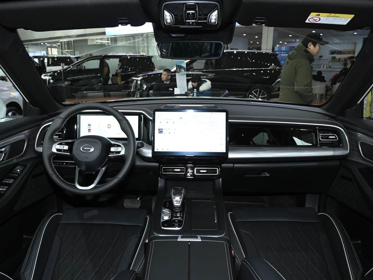 GAC Trumpchi GS8 7-Seater SUV | Left Hand Drive Gasoline/Gasoline Medium-to-Large SUV for Export