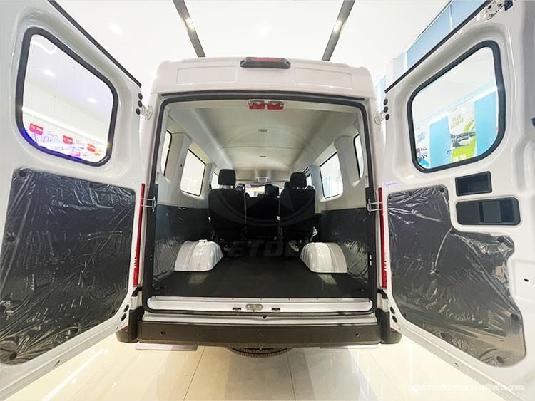 Iveco Eurovan Passenger Vehicle (5-9 seats)