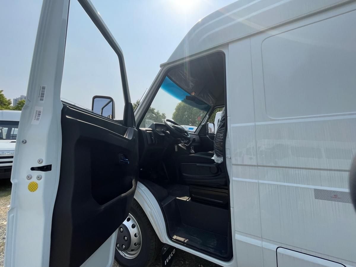 Iveco V40