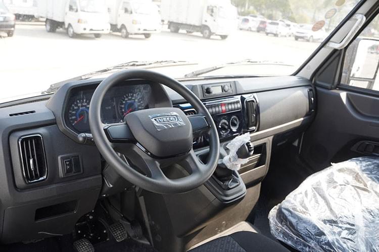 Iveco V37 Van Transporter