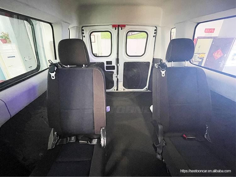 Iveco Eurovan Passenger Vehicle (5-9 seats)