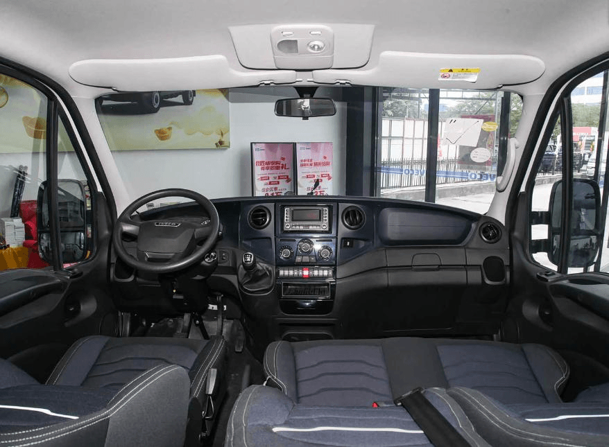 Iveco Eurovan Passenger Vehicle (5-9 seats)