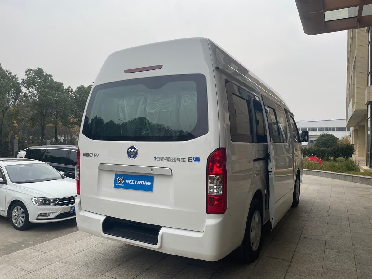 Fonton G7 electric minibus