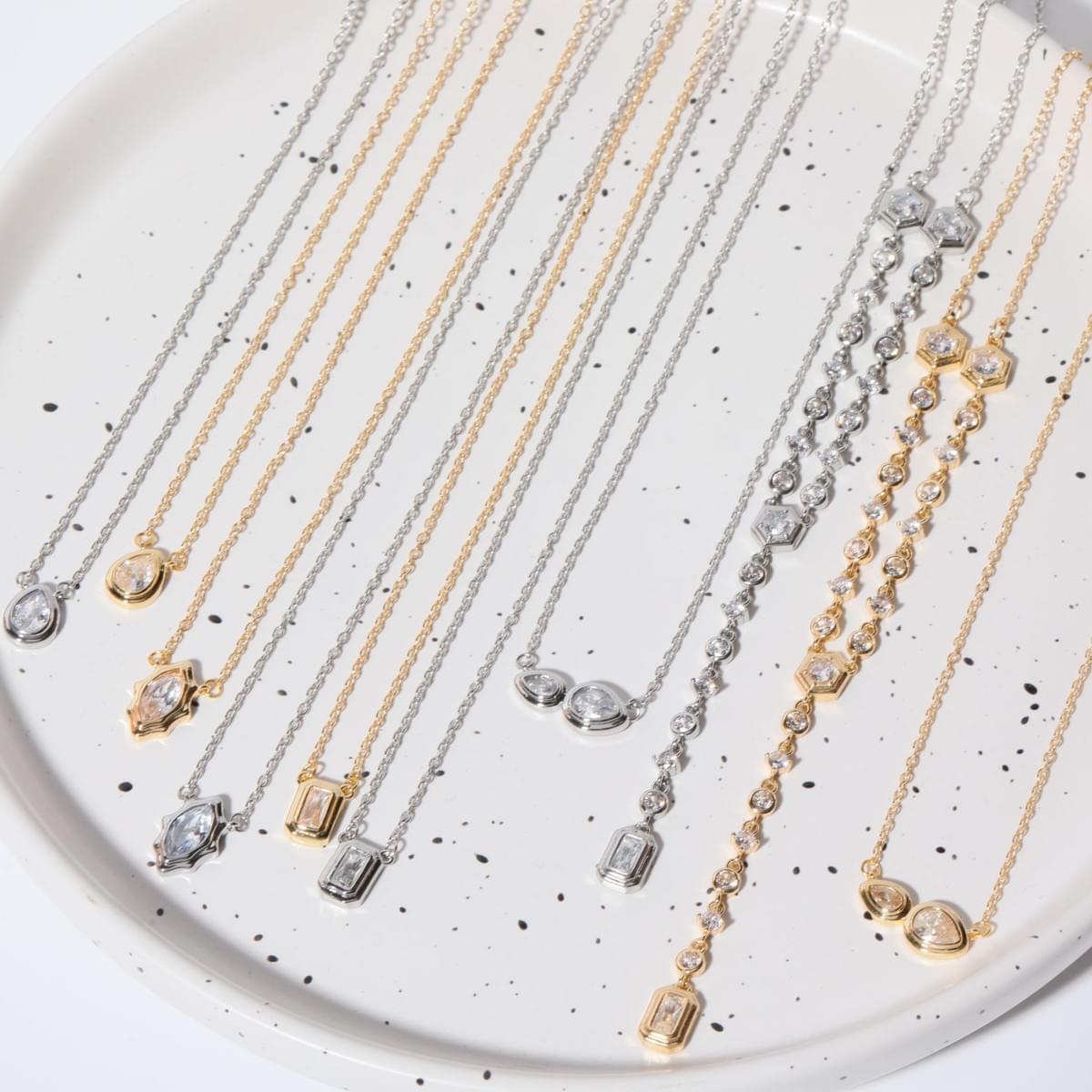Oval Zirconia Pendant Necklace