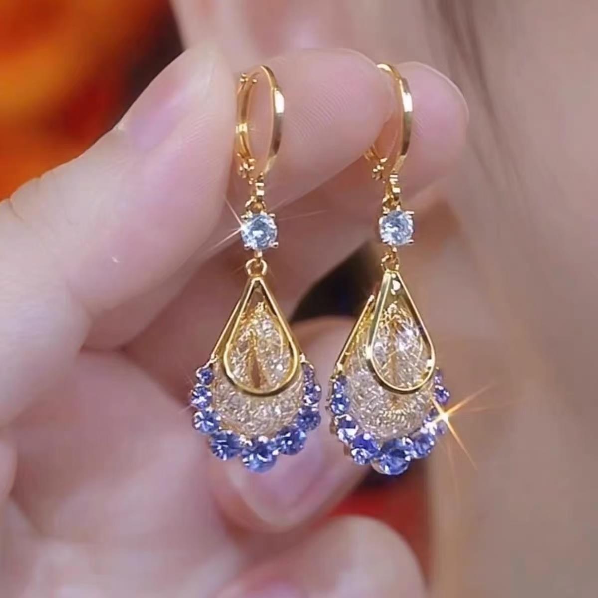 Mesh Crystal Teardrop Earrings
