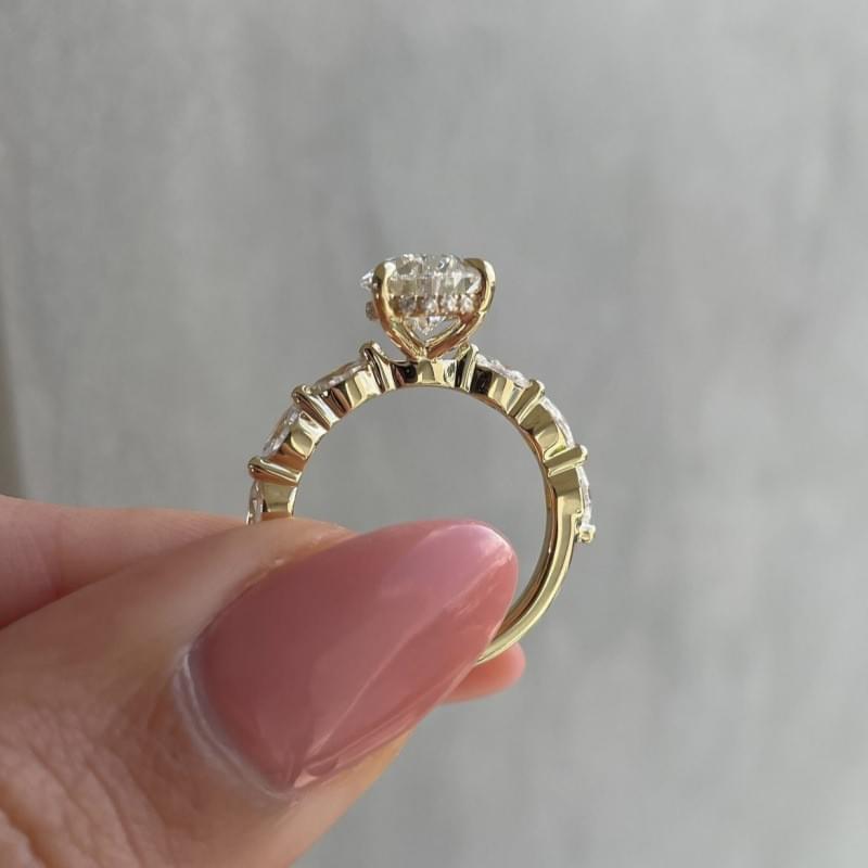 Teardrop Zirconia Ring