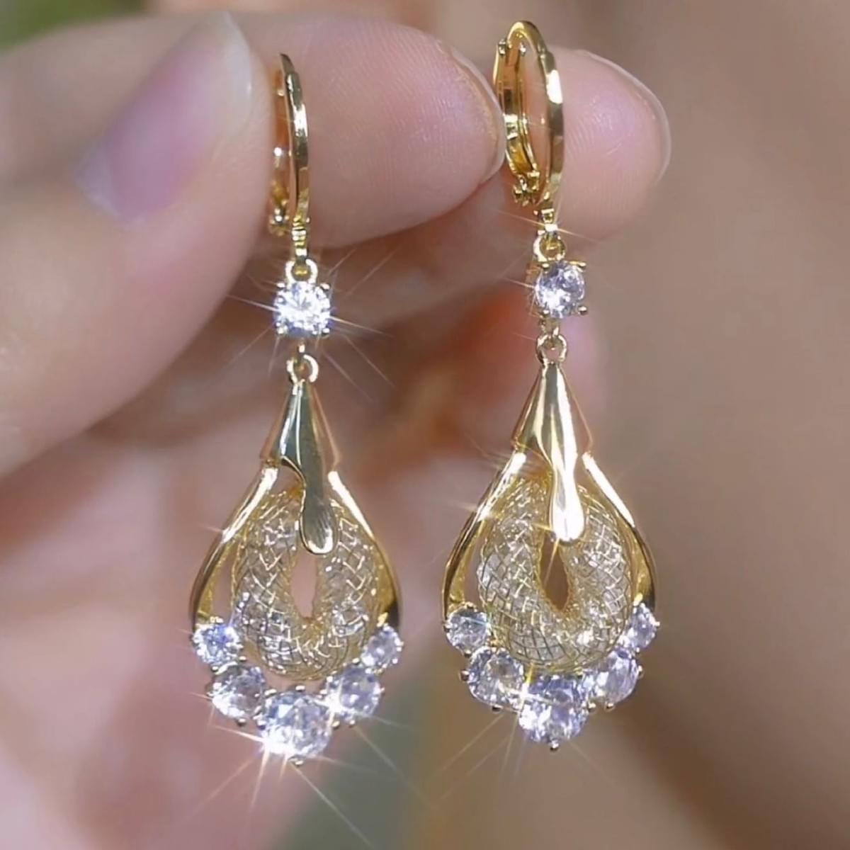 Mesh Crystal Teardrop Earrings
