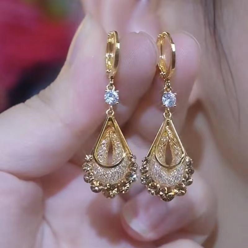 Mesh Crystal Teardrop Earrings
