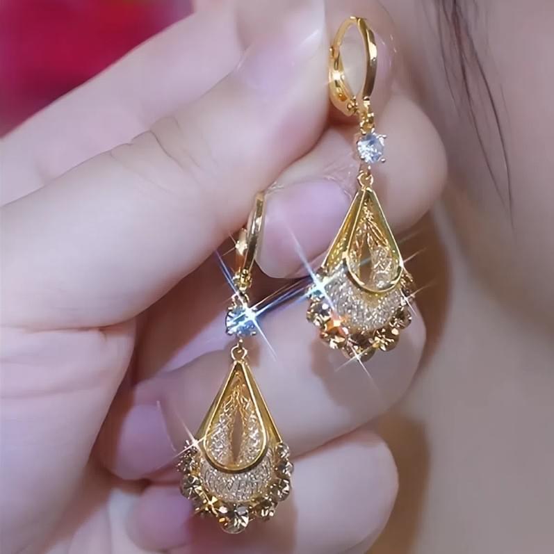 Mesh Crystal Teardrop Earrings