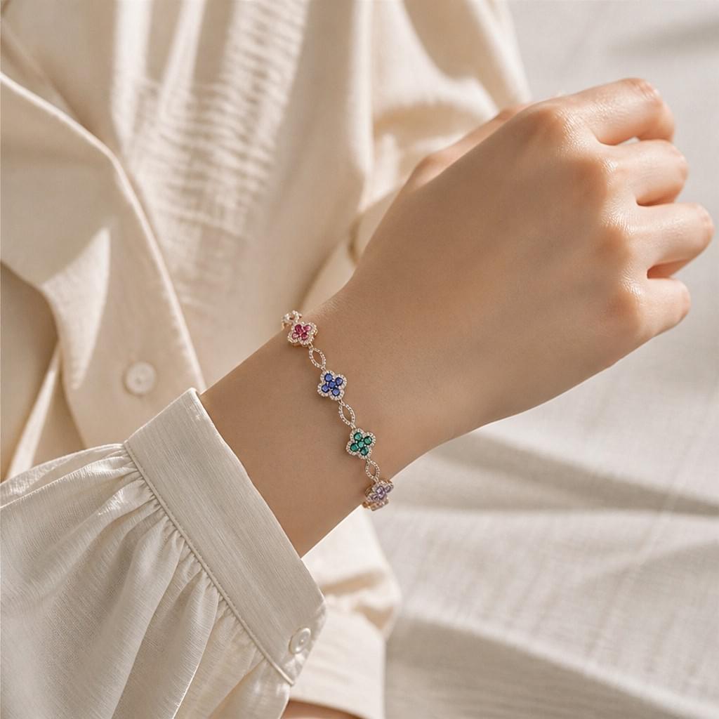 Clover Clasp Charm Bracelet — Linen Hour Collection
