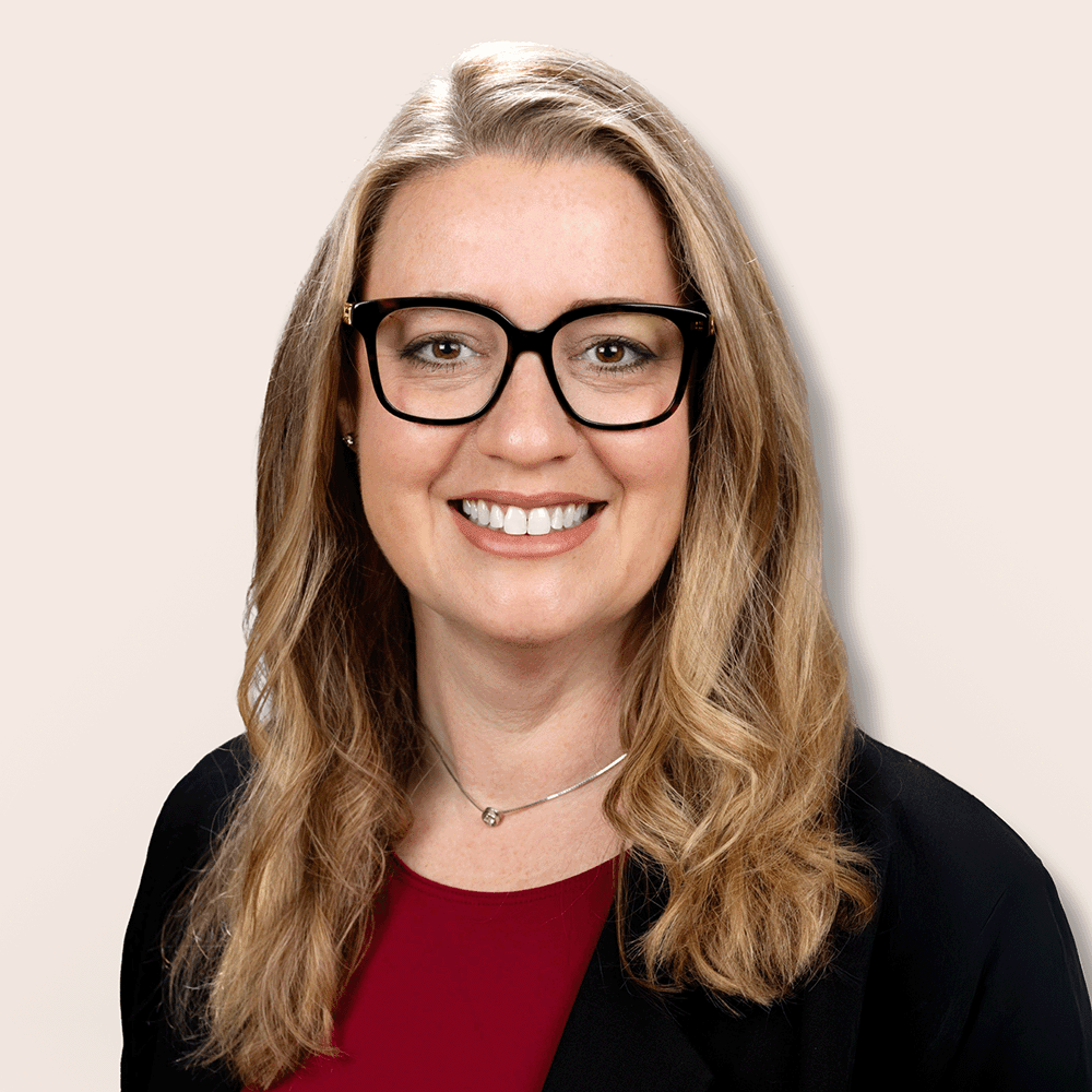 Elisabeth Lucas Elisabeth Lucas