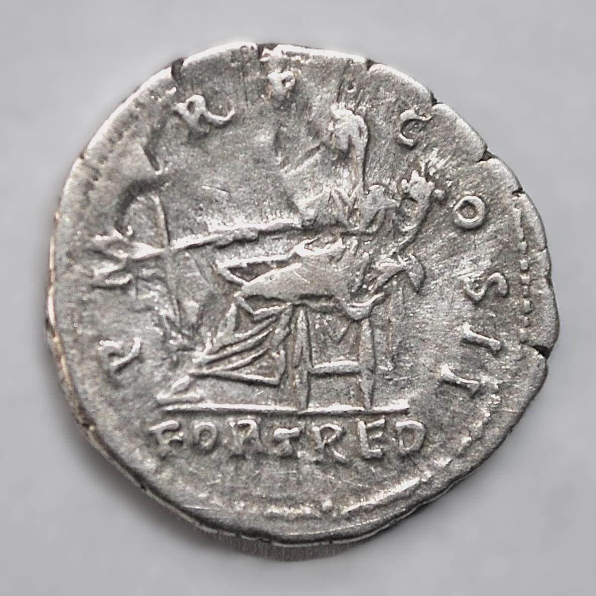 Hadrian 117-38 AD - AR denarius c.118 AD, RIC.114, Roman Imperial Coin Hadrian 117-38 AD - AR denarius c.118 AD, RIC.114, Roman Imperial Coin