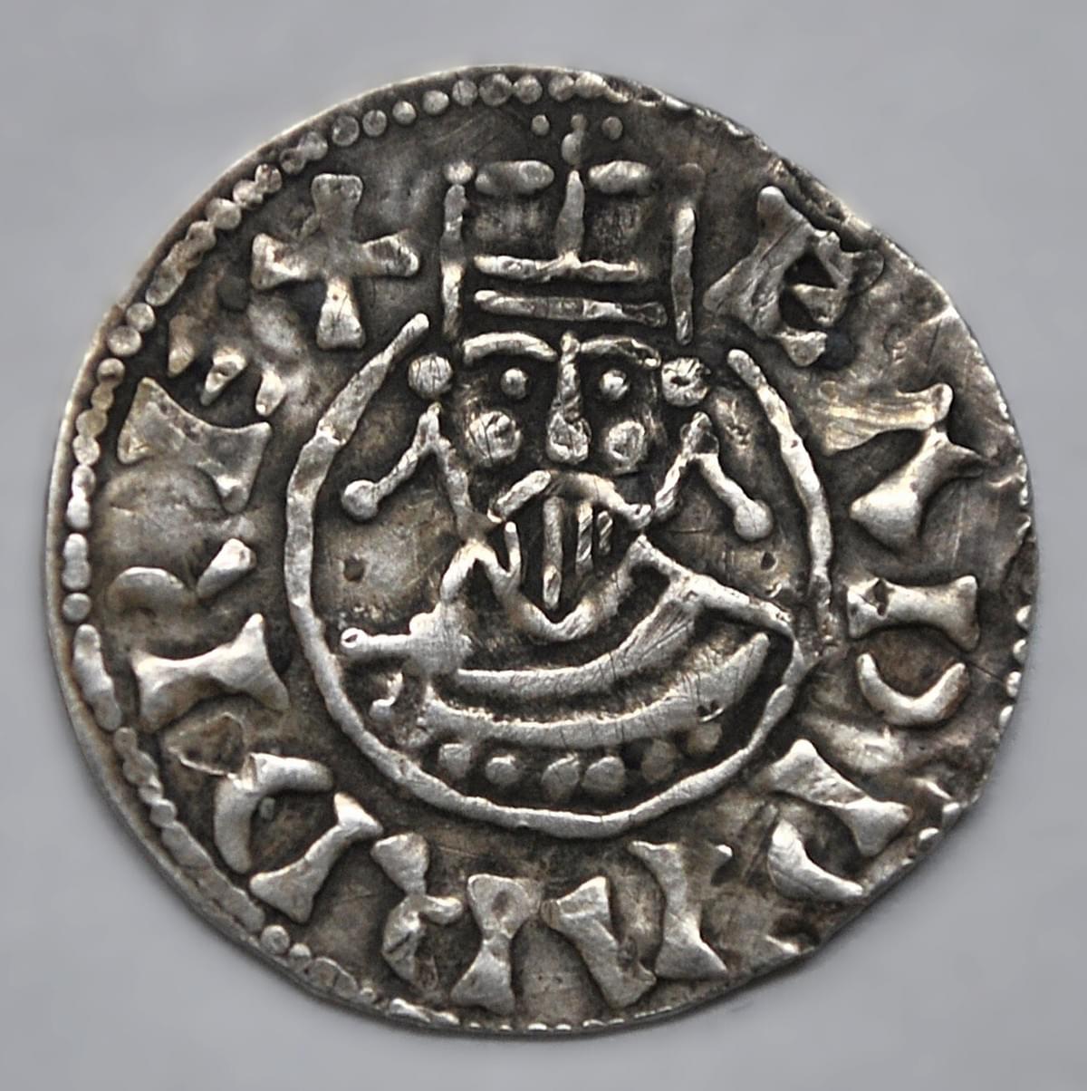 England, Edward The Confessor, Penny, Chichester Mint, Wulfrie Moneyer, S.1183 Coin England, Edward The Confessor, Penny, Chichester Mint, Wulfrie Moneyer, S.1183 Coin