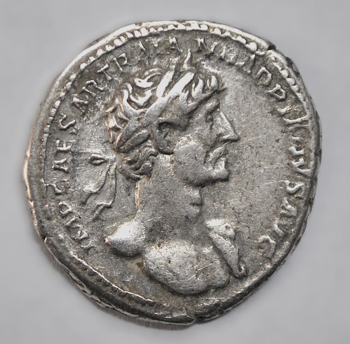 Hadrian 117-38 AD - AR denarius c.118 AD, RIC.114, Roman Imperial Coin Hadrian 117-38 AD - AR denarius c.118 AD, RIC.114, Roman Imperial Coin