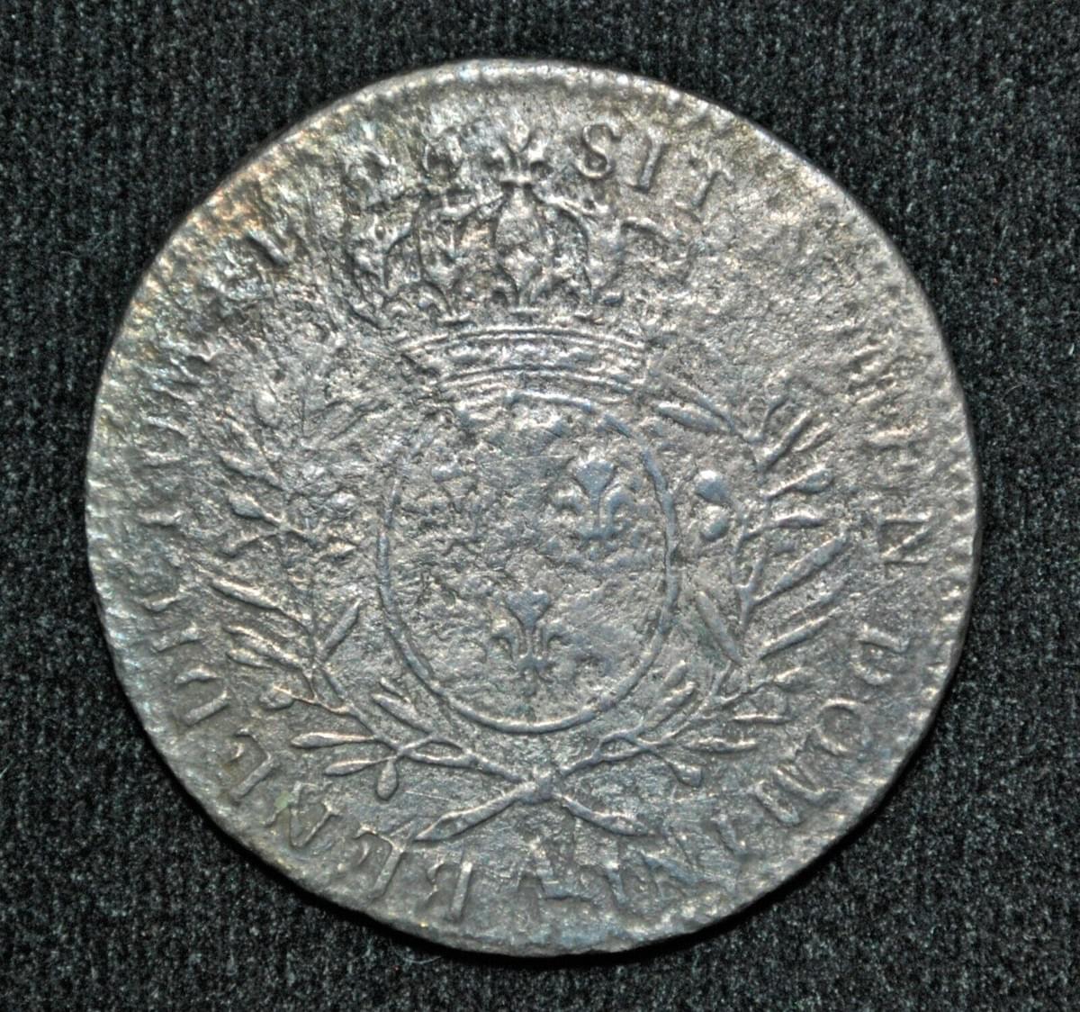 Auguste Shipwreck Coin - 1726 A France Half Ecu - with CoA Auguste Shipwreck Coin - 1726 A France Half Ecu - with CoA