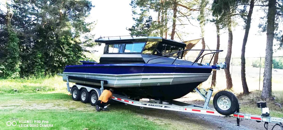 Weisidun Yacht designs and builds premium aluminum fishing, work, patrol, utility, and passenger boats. Weisidun Yacht designs and builds premium aluminum fishing, work, patrol, utility, and passenger boats.