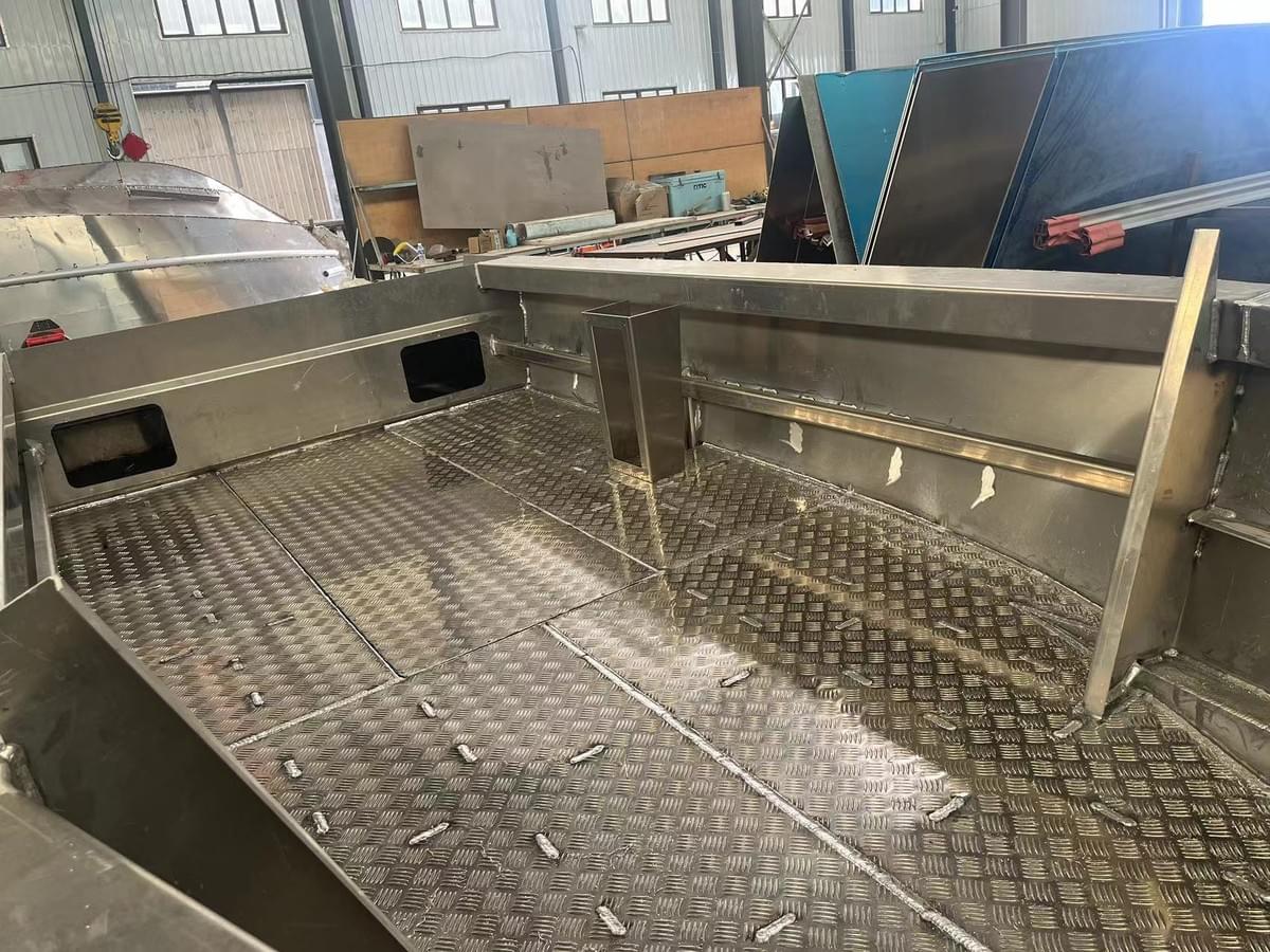 Weisidun Yacht designs and builds premium aluminum fishing, work, patrol, utility, and passenger boats. Weisidun Yacht designs and builds premium aluminum fishing, work, patrol, utility, and passenger boats.