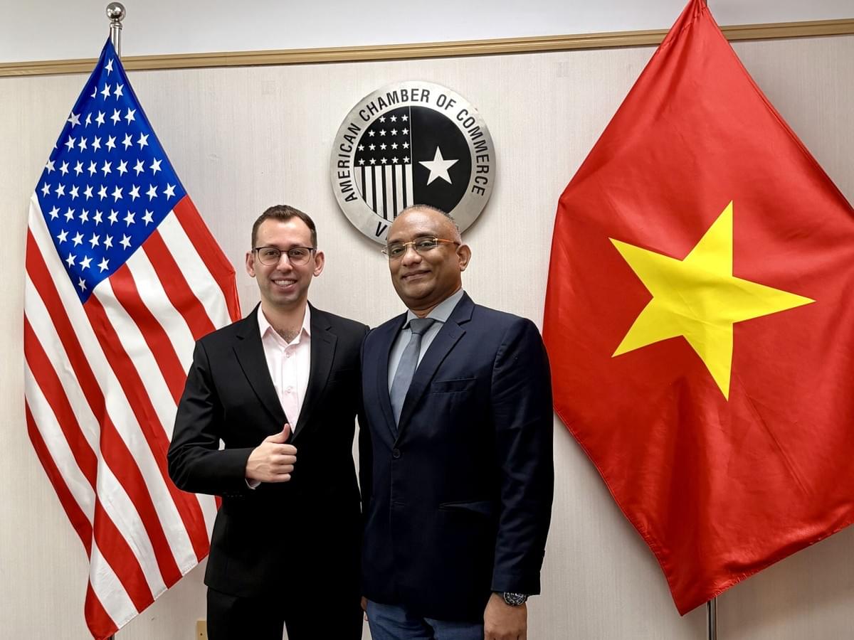 Alexander Parini hosting a guest speaker at an AmCham Vietnam Education & Training Committee meeting. Alexander Parini hosting a guest speaker at an AmCham Vietnam Education & Training Committee meeting.