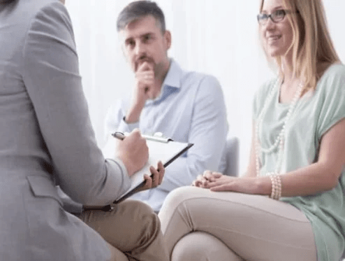 Thérapie de couple - Régine MONTEIL Cabinet de Thérapies bréves  Thérapie de couple - Régine MONTEIL Cabinet de Thérapies bréves