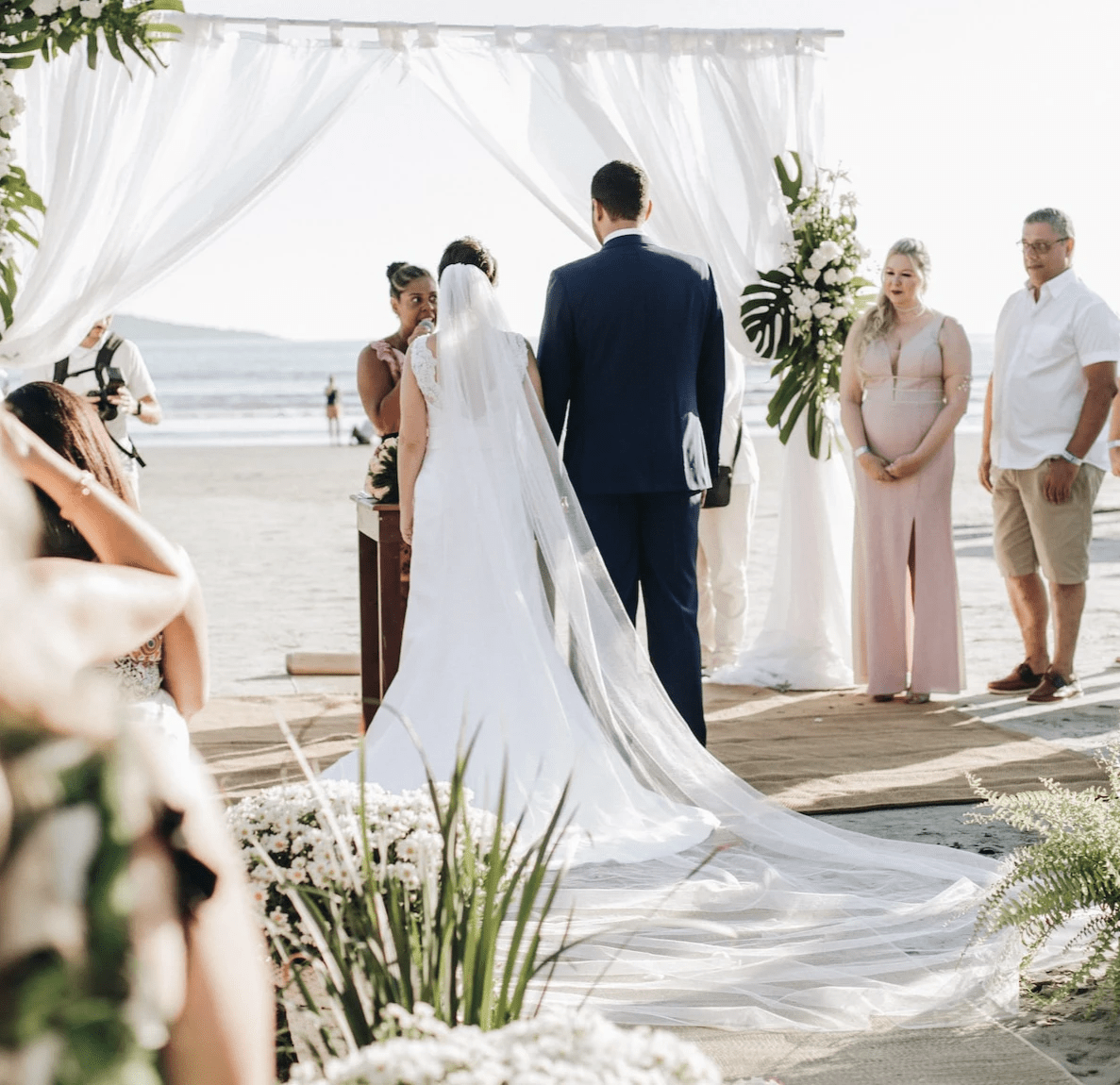 Ayla est notre photographe de mariage Ayla est notre photographe de mariage