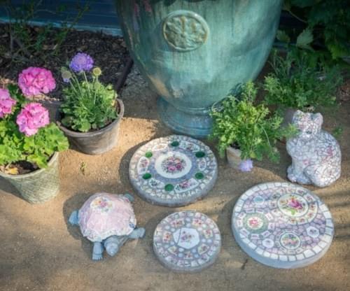 Mosaic stepping stones Mosaic stepping stones