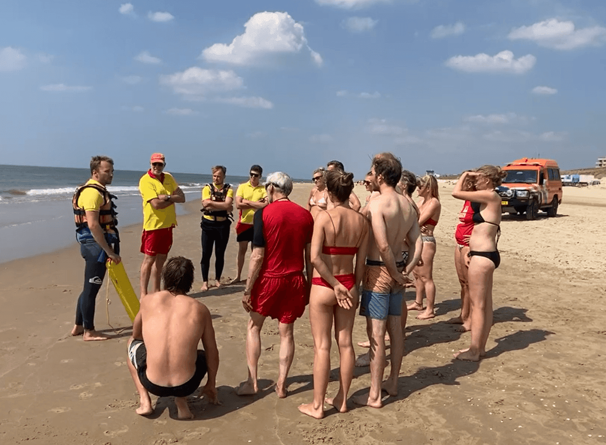 Participants enjoying kitesurfing and networking Participants enjoying kitesurfing and networking