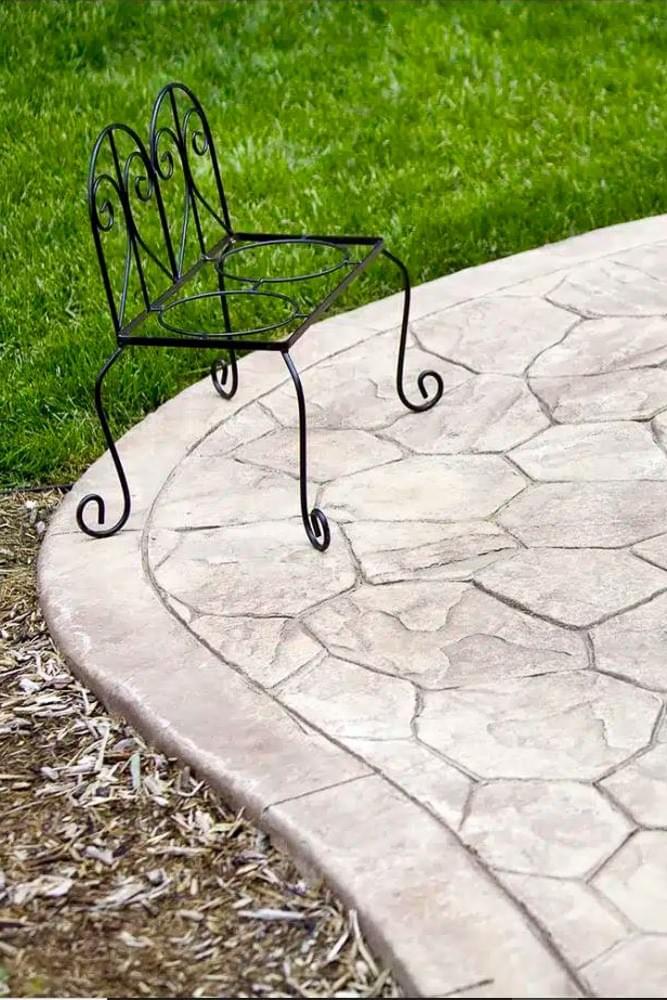 newly completed patio with curved edge and stamped concrete pattern flagstone look newly completed patio with curved edge and stamped concrete pattern flagstone look