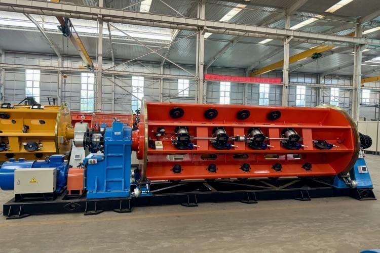 ماكينة تجديل الكابلات ذات القفص الصلب، ماكينة تجديل الكابلات ذات القفص الصلب،